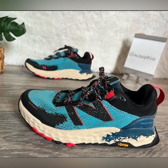 New Balance Fresh Foam Hierro v5 Blue Cream Red Running Shoe Vibram Soul size 5 - Picture 3 of 15